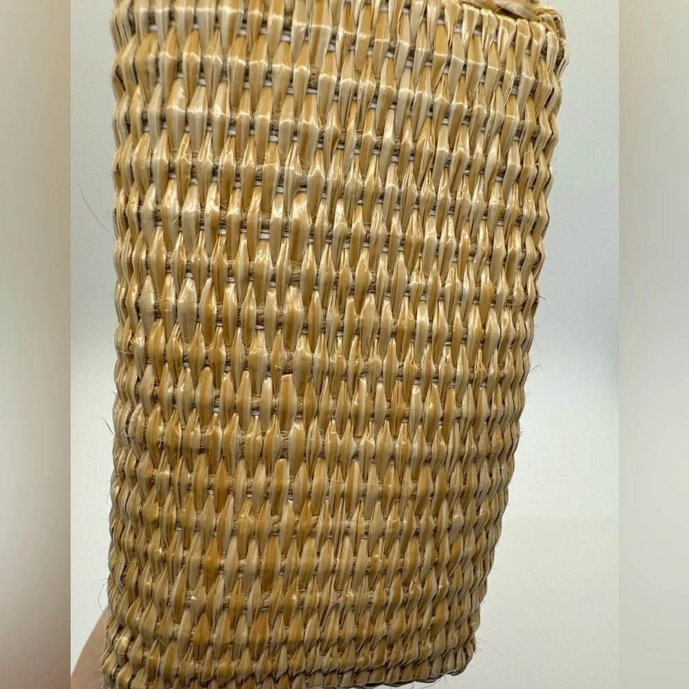 NWT Estée Lauder wicker cosmetic bag